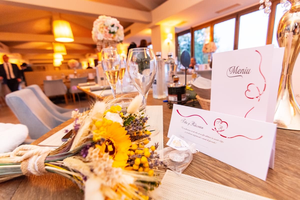 Fotografie de Eugen Elisei la La Vitrine - Hotel Caro