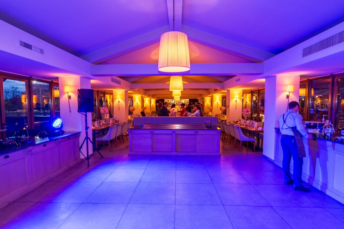 Fotografie de Eugen Elisei la La Vitrine - Hotel Caro