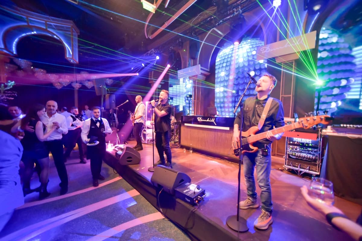 Fotografie de Eugen Elisei la Nuba White