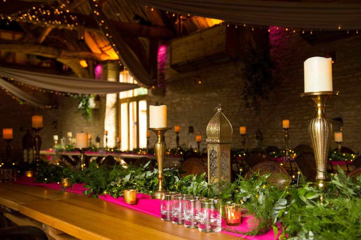 The Tythe Barn - locatie pentru nunti in Launton, England