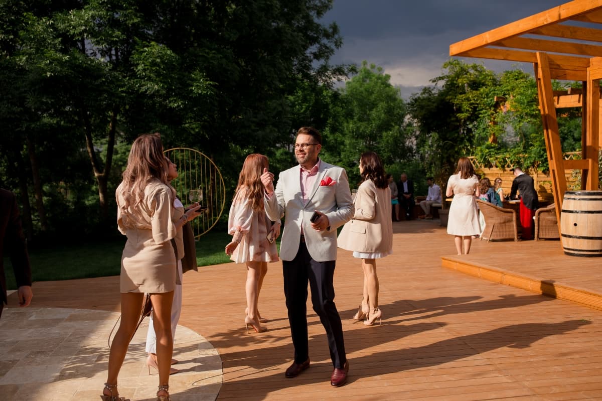 Fotografie de District One Stories la By the Lake