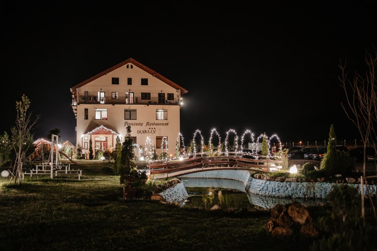 Fotografie de Raw Studio la Pensiune IanAlin