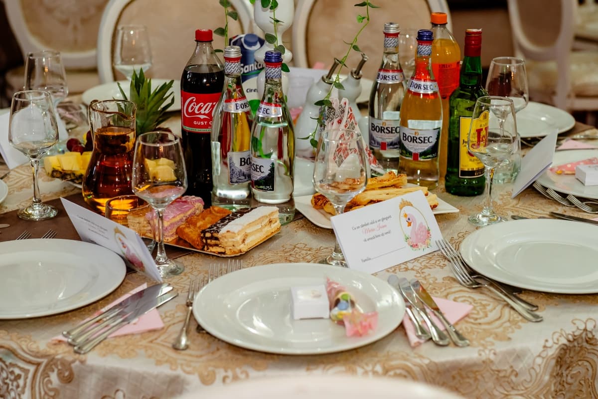 Restaurant Ambasador - locatie pentru nunti in Tecuci, Galați