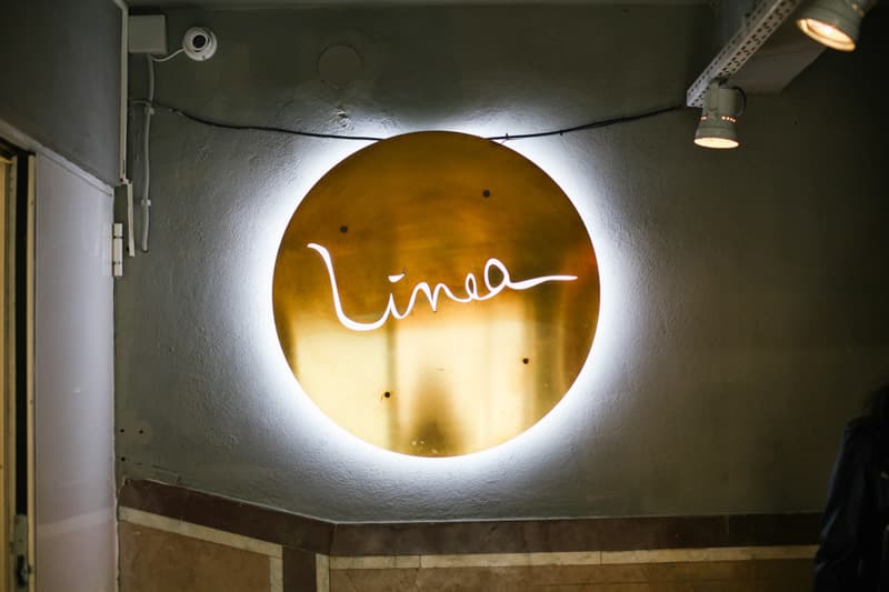 Fotografie de Corina Margarit la Linea / Closer To The Moon