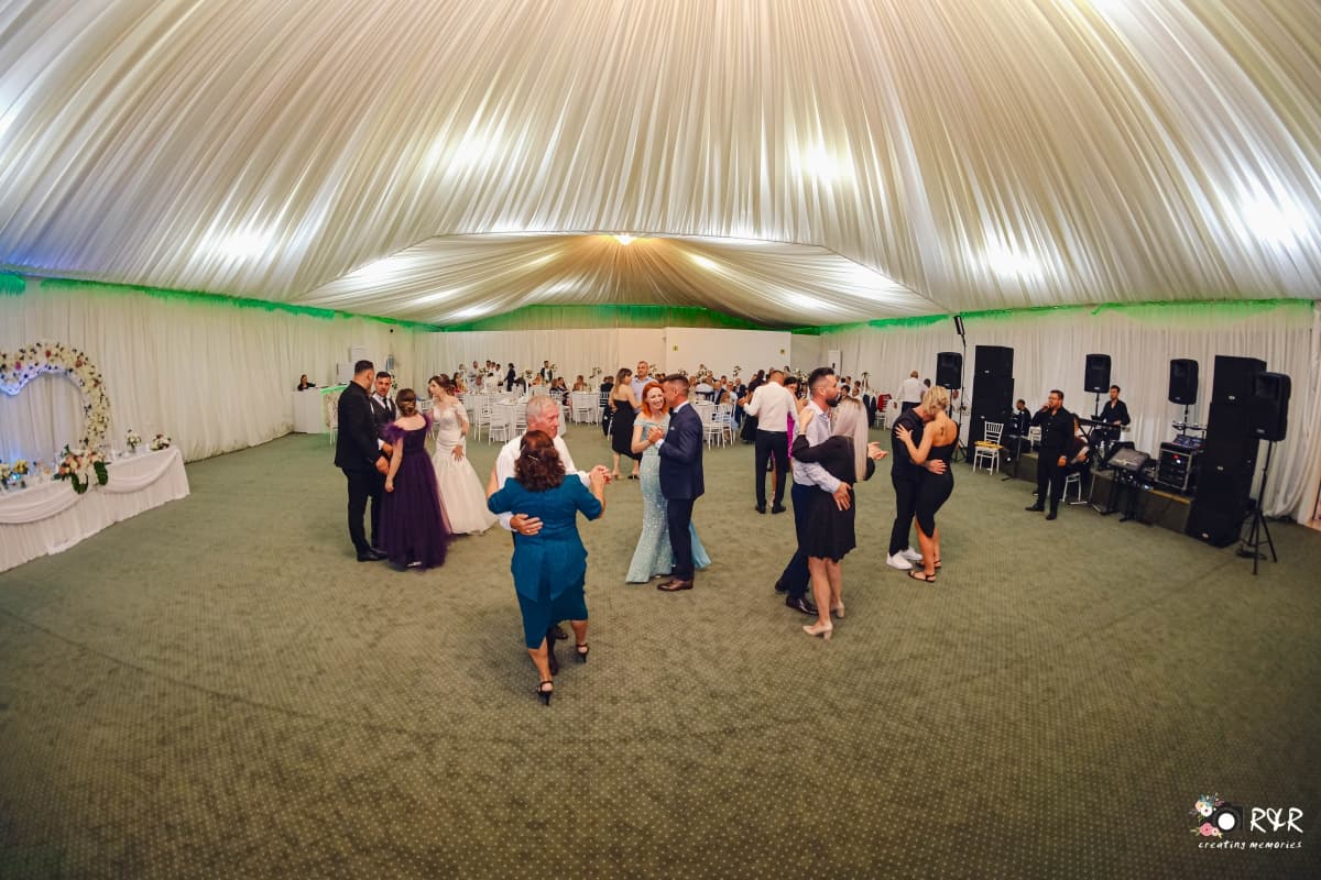 Fotografie de Raul Necula (R&amp;R Creating Memories) la Alessia Events Garden