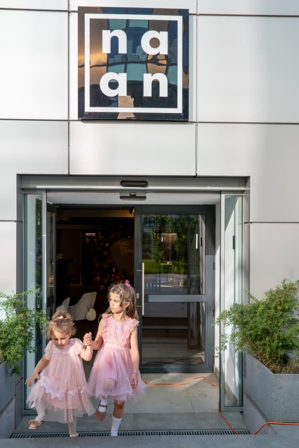 Fotografie de ZOOMER STUDIO la Naan