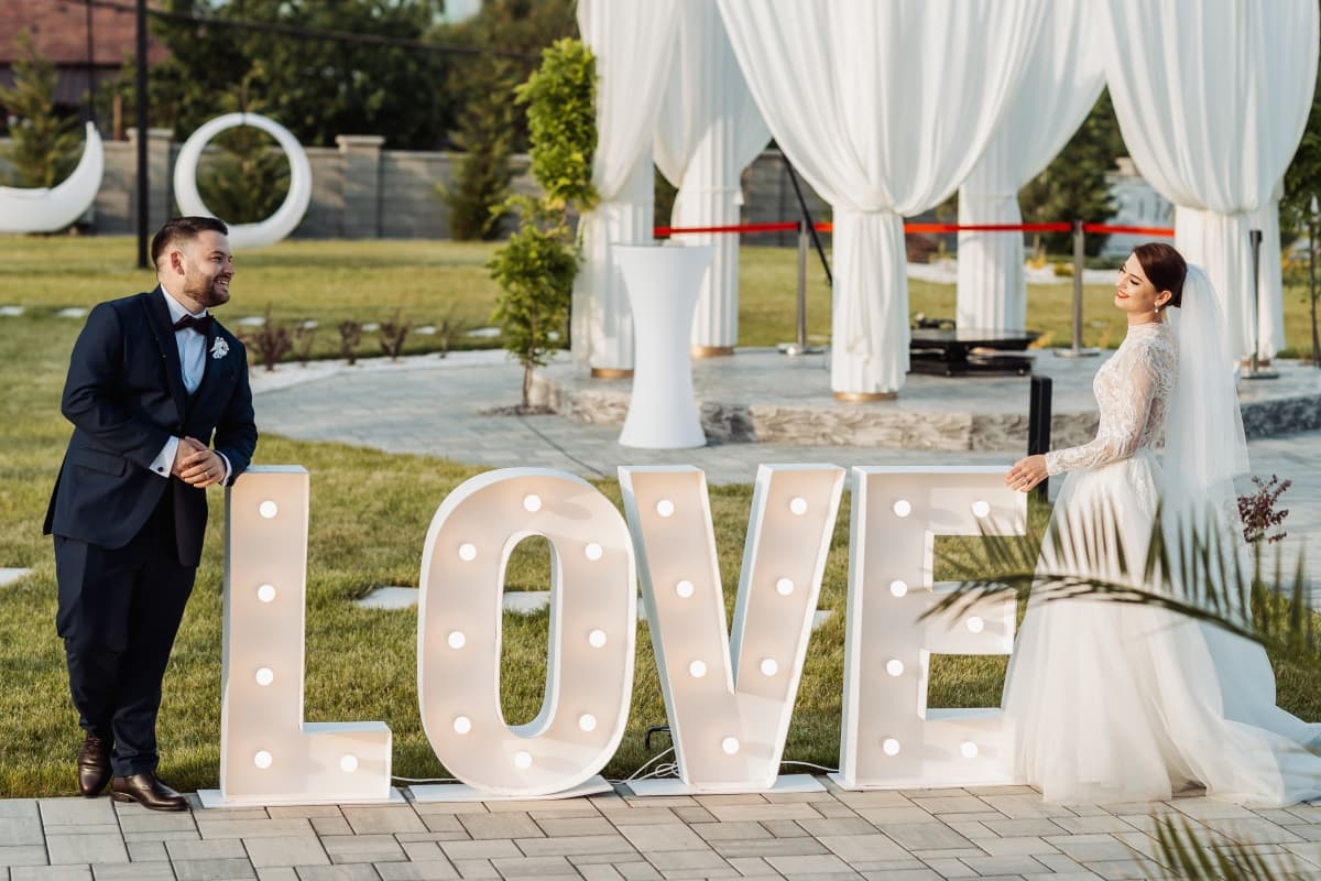 Fotografie de Andrei Roly la Poemia Events Hall