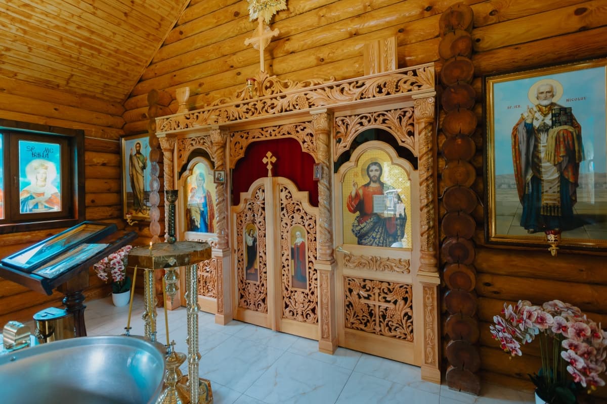 Fotografie de Sergiu Cotruta la Biserica de lemn sf. Ierarh Nicolae