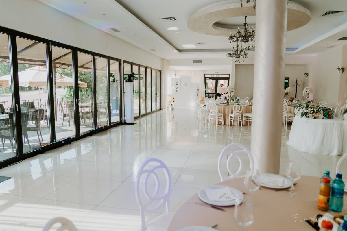 Fotografie de Sebastian Purusniuc Fotograf la Hotel Capitol