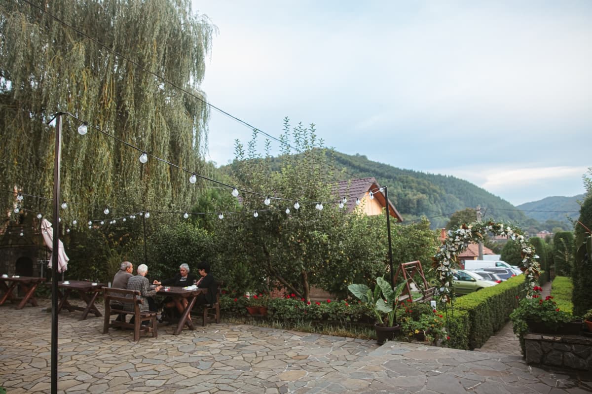 Fotografie de Ema &amp; Gabriel Voicu la Pensiunea Craita