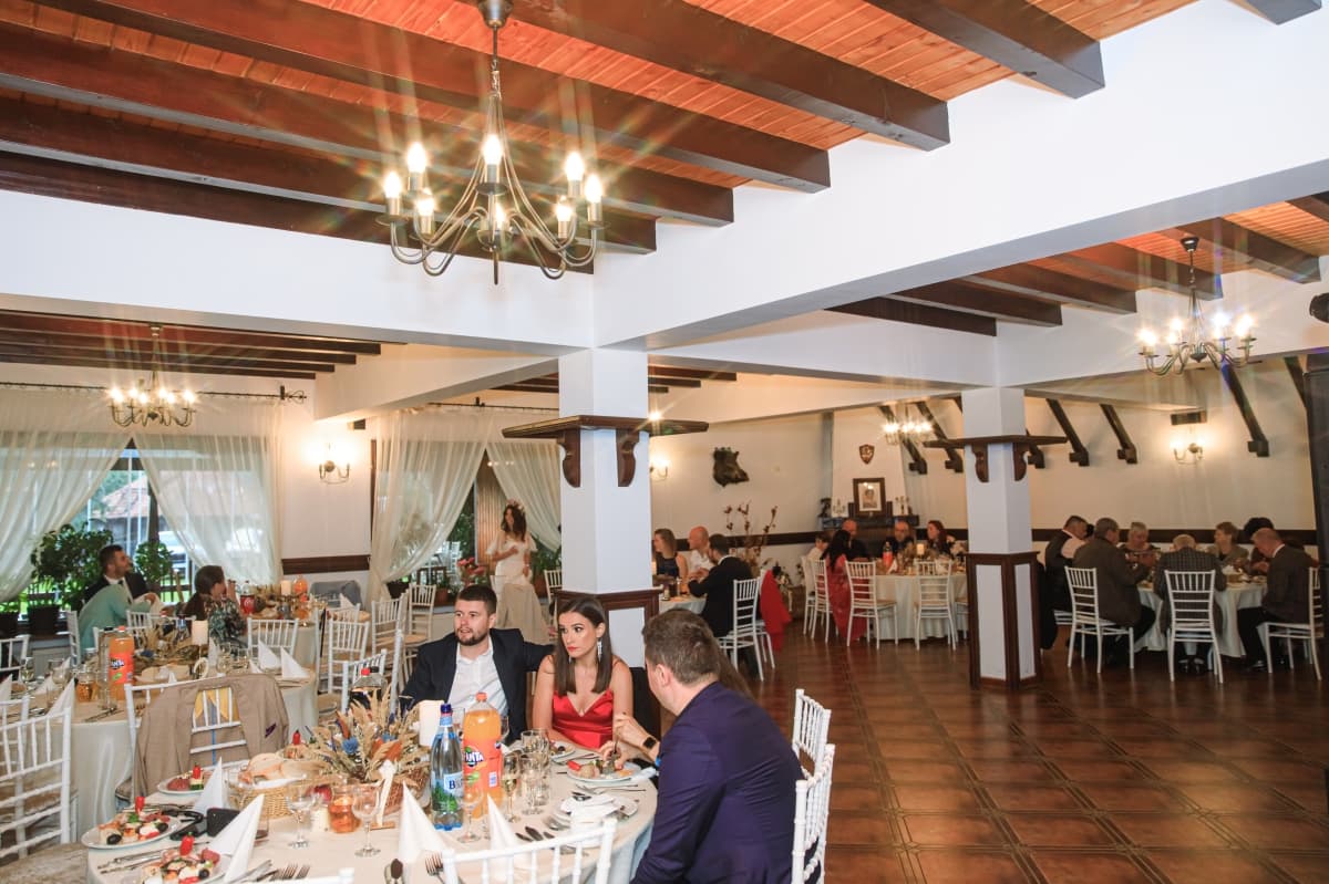 Fotografie de Ema &amp; Gabriel Voicu la Pensiunea Craita