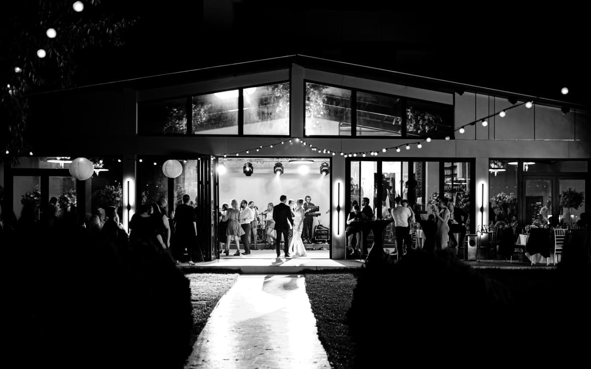 Fotografie de Razvan Balus - ZVAN Weddings la IMAGO Mamaia