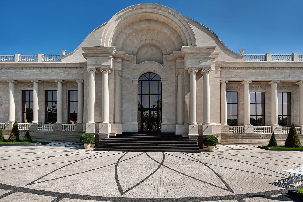 Fotografie de Dima Cantemir la Grand Elysee