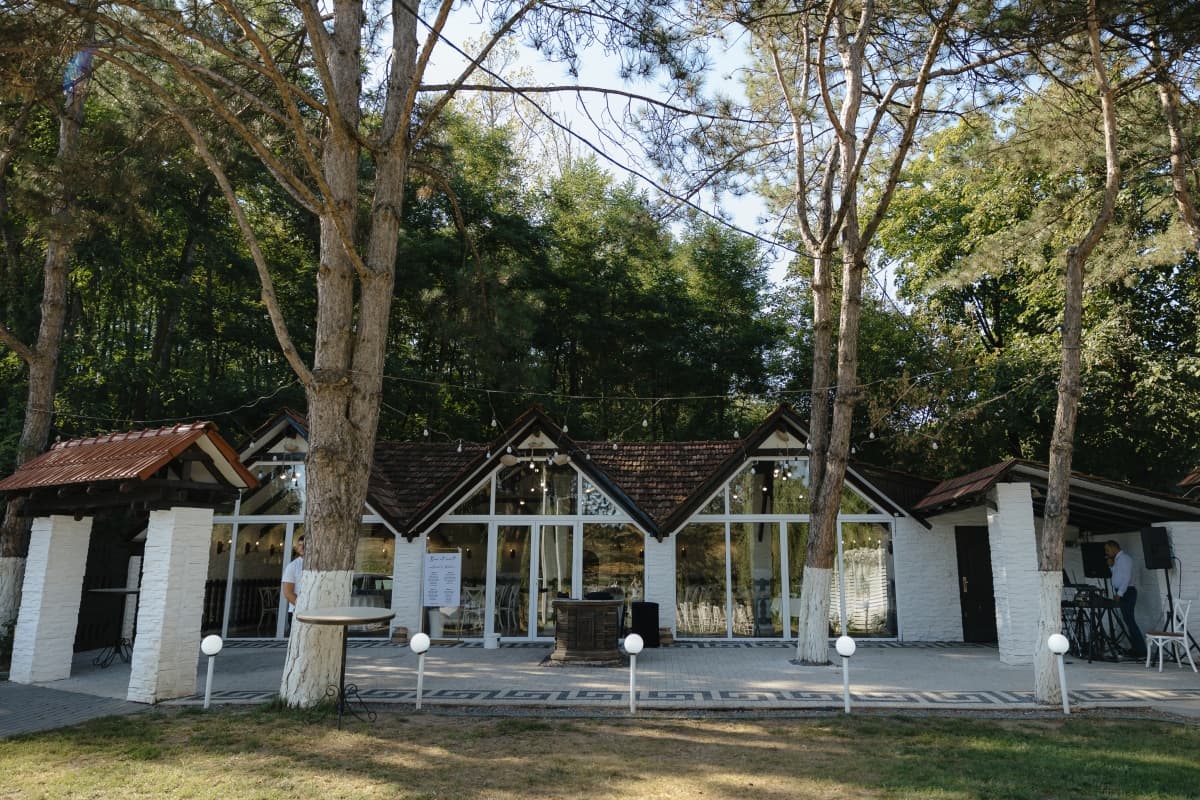 Fotografie de Sergiu Cotruta la Restaurant Miorita Ungheni