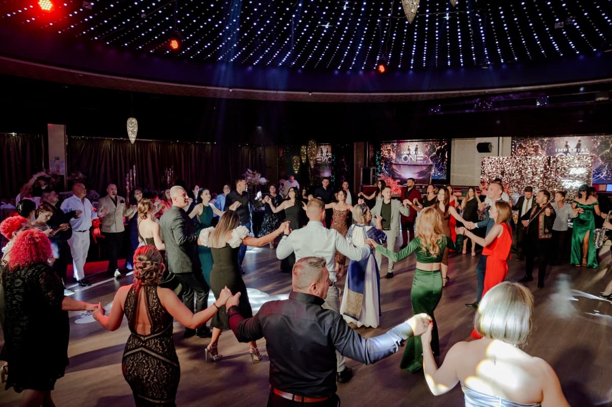 Fotografie de ZOOMER STUDIO la One Club