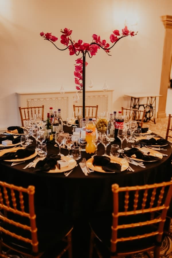 Fotografie de Andrei Chirica - Raian Fine Arts la Cattaleya - Events Hall