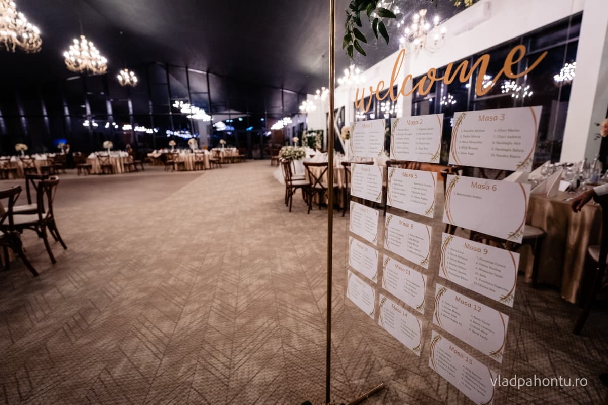 Fotografie de Vlad Pahontu la White Ballroom