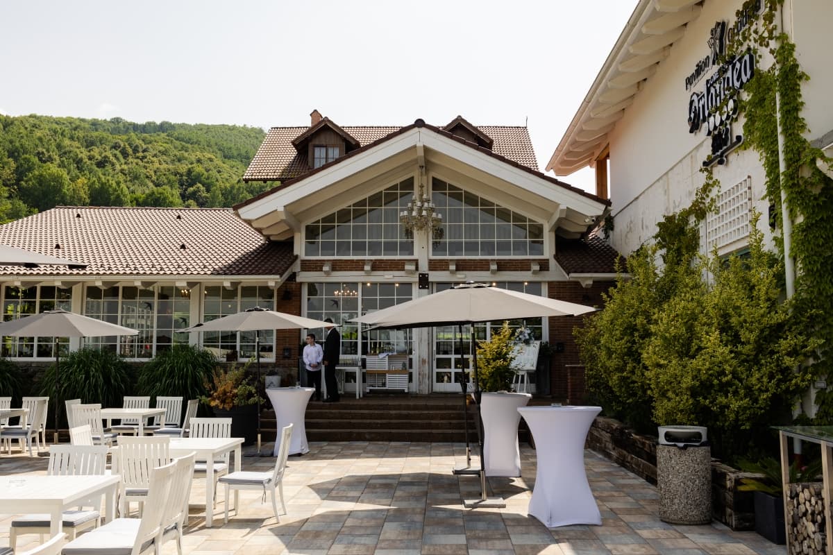 Fotografie de Gabriel Filip la Domeniul Orlandea