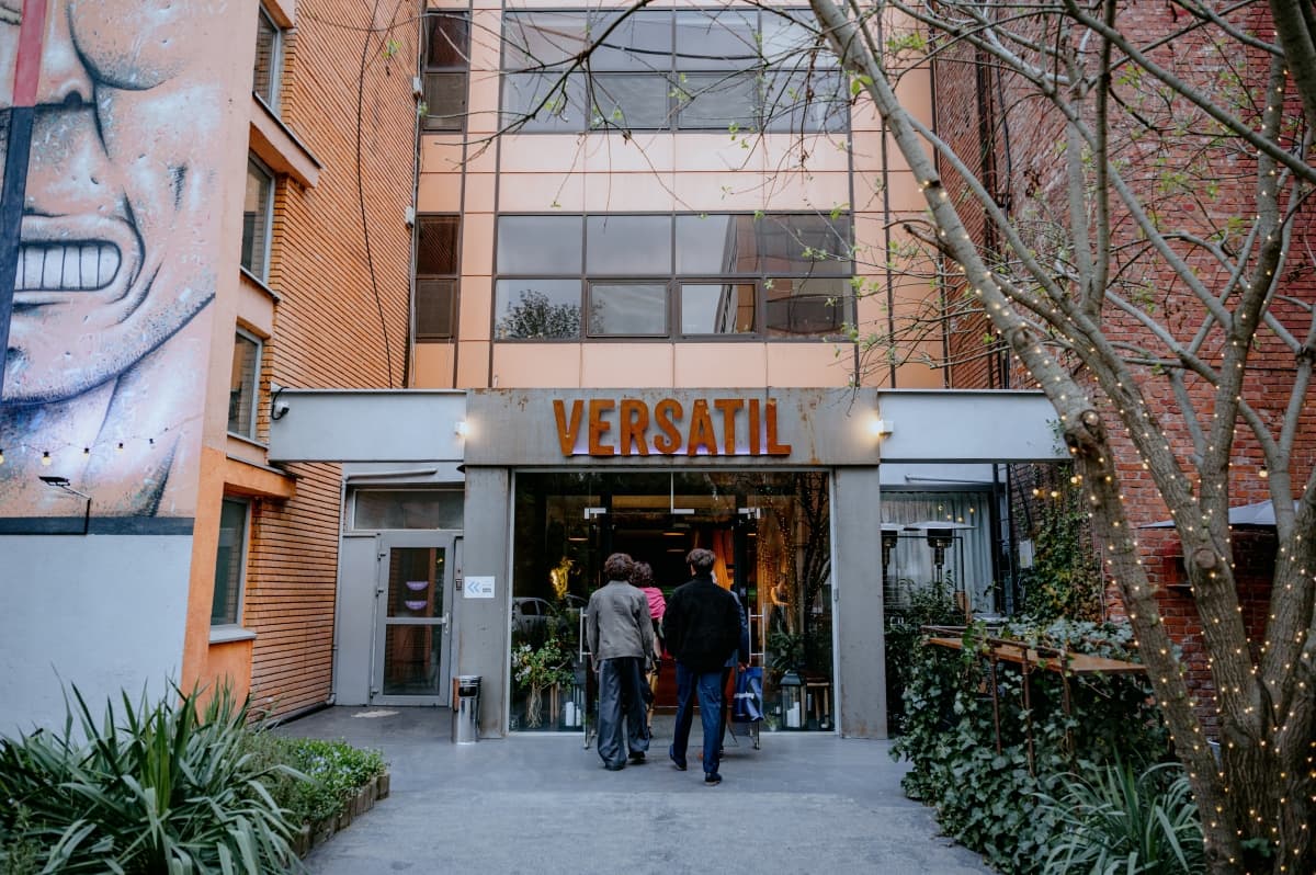 Fotografie de Alexandra Zamfirescu Fotograf la Spatiul Versatil