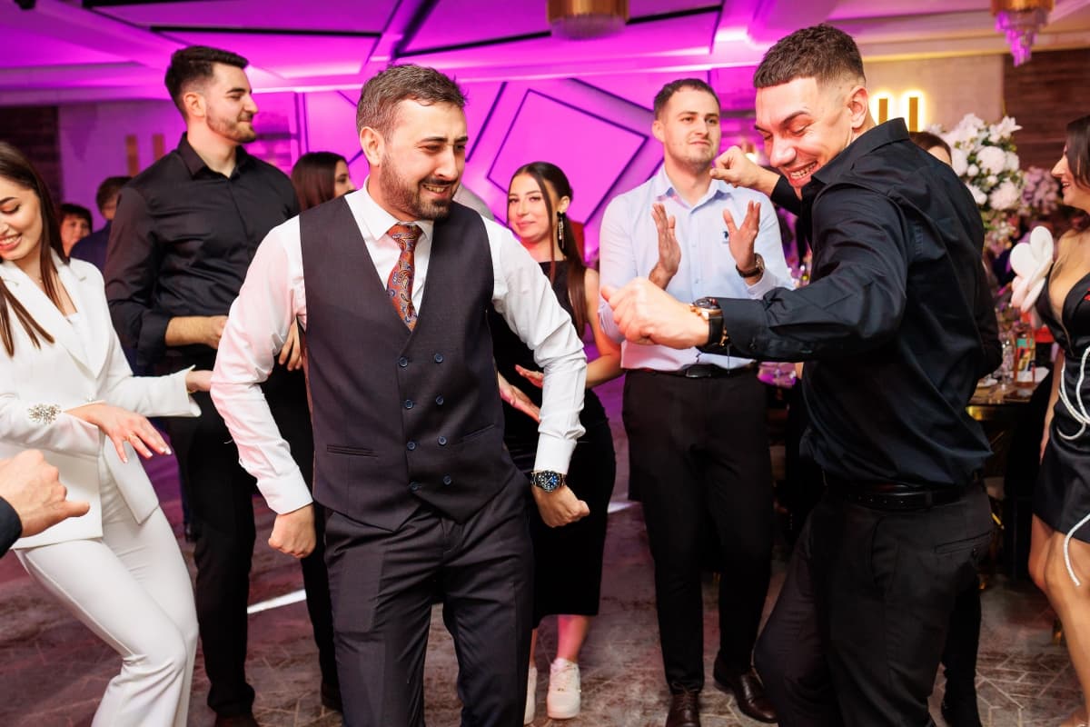 Fotografie de Bogdan Burțilă  la Unique Ballroom