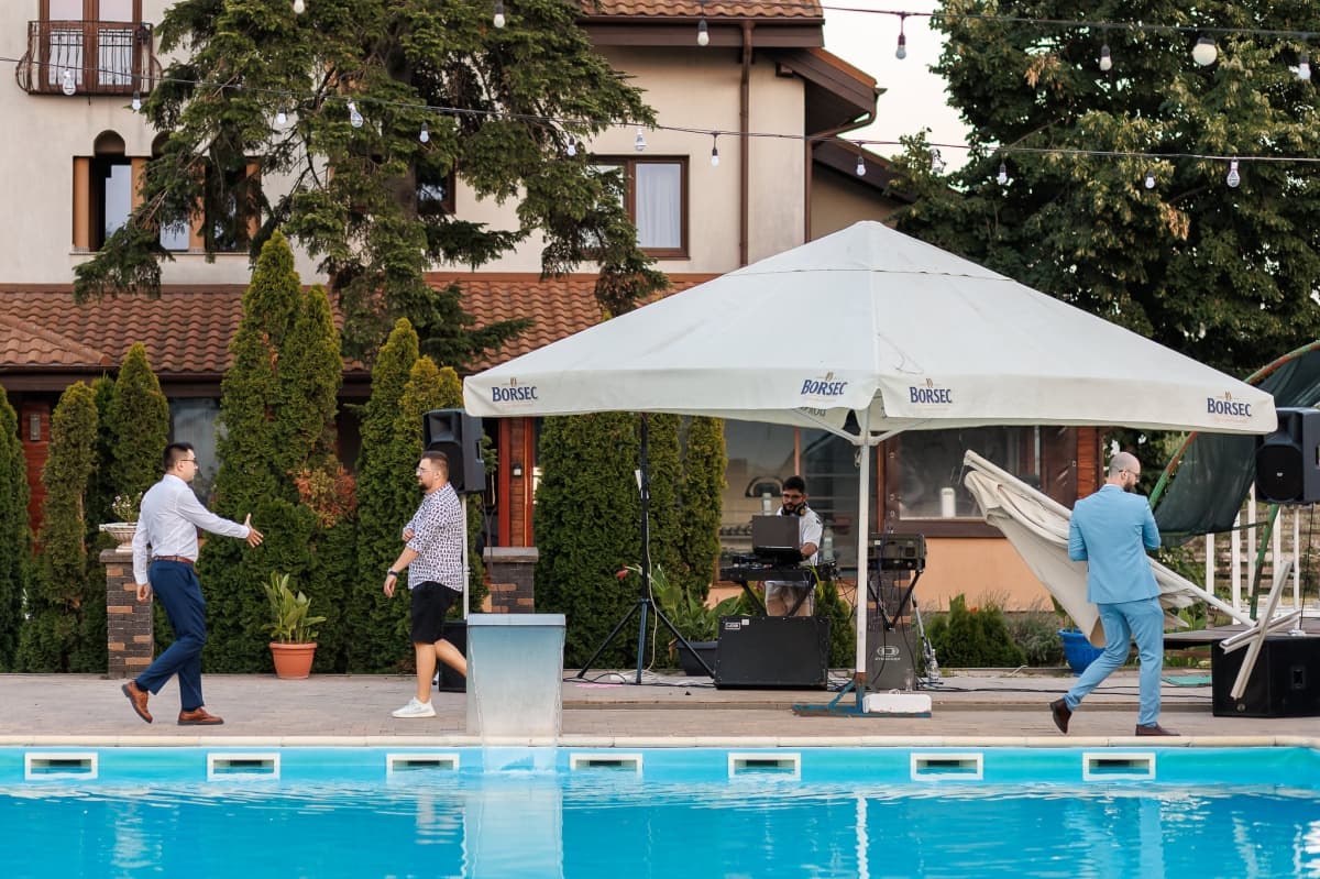 Fotografie de Lens of Alex la Complex Doi Taurasi