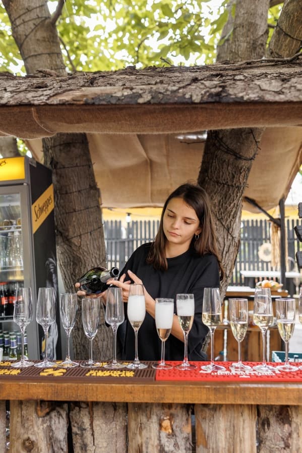 Fotografie de Lens of Alex la The Yellow House