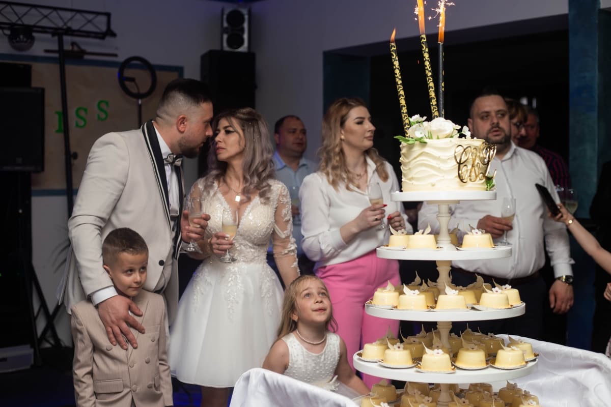 Kiss Restaurant  - locatie pentru nunti in Cornu de Jos, Prahova