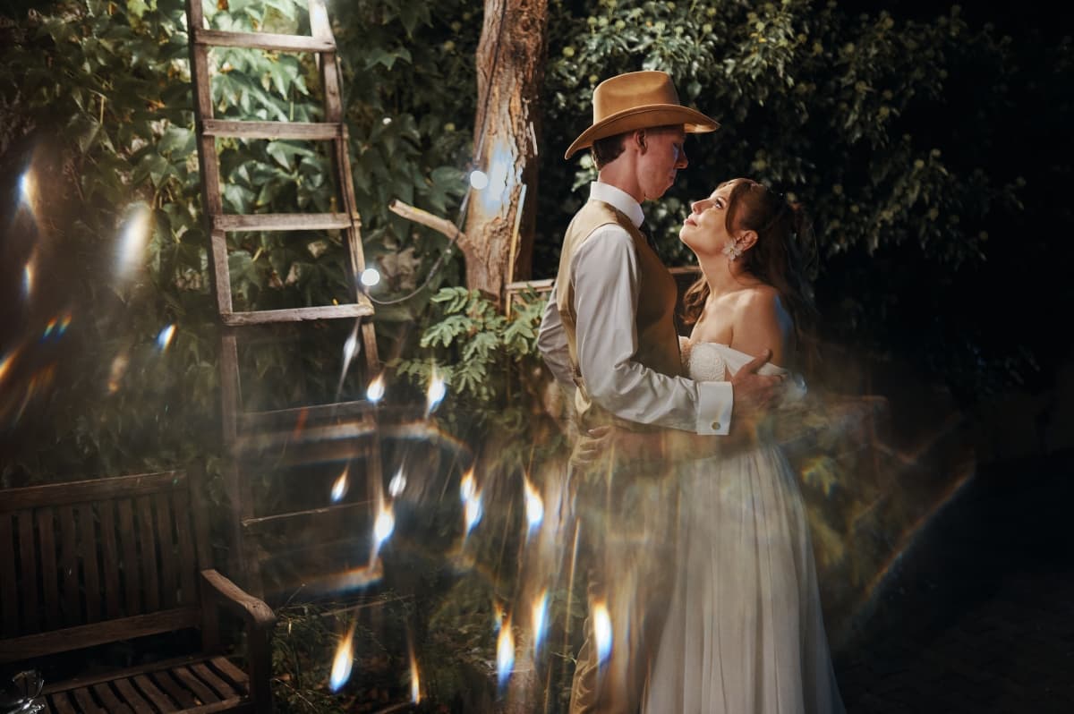 Fotografie de Fearless Weddings la MK 1930 Event Barn 