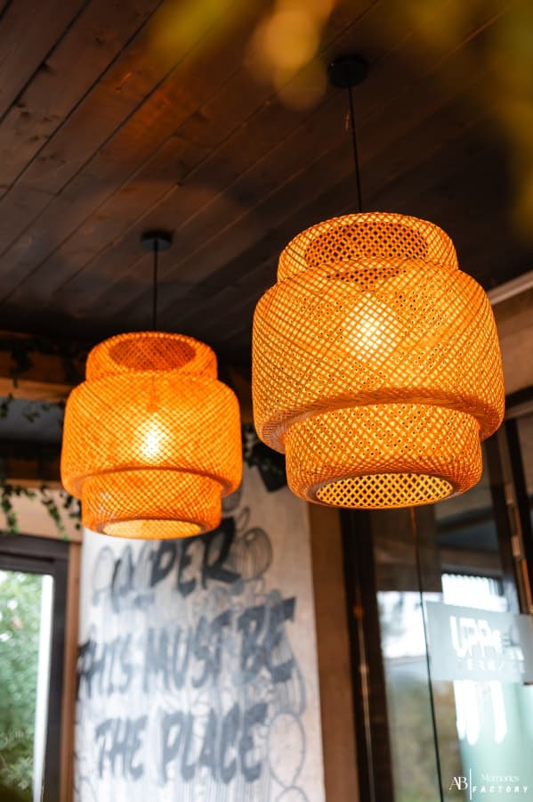 Fotografie de cadre_weddings la UPPER Steak &amp; Wine Bar 