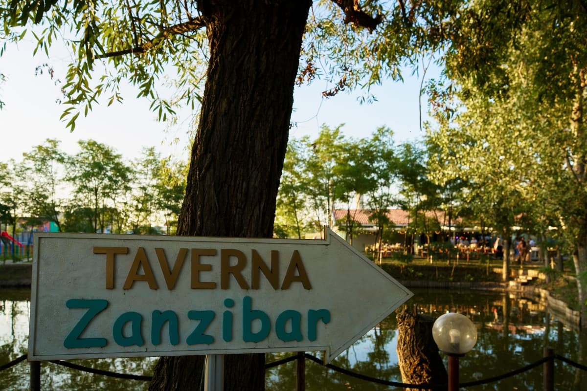 Fotografie de Marius Marcoci la Zanzibar Pub