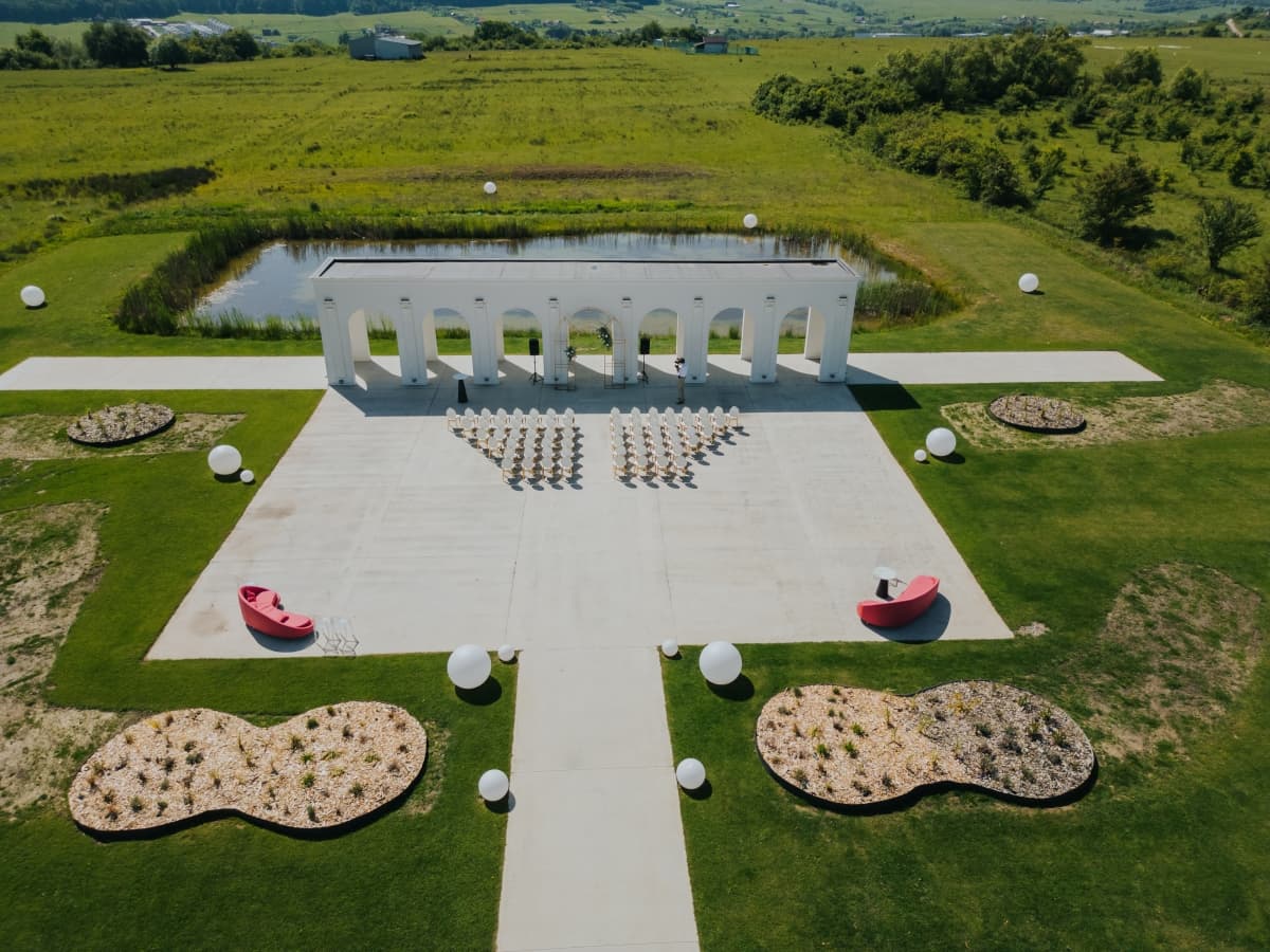 Fotografie de Besenyei Norbert la The Secret Garden