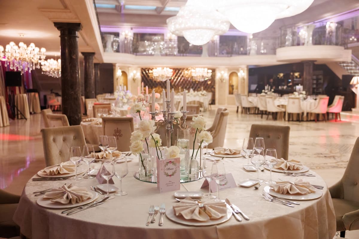 Fotografie de Iustin Ichim la Le Chateau Ballroom