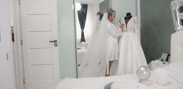 Videoclip de Cristian Drăgulescu la Hotel Sunny Hill