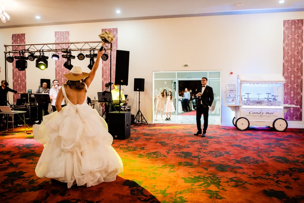 Fotografie de Pletea Fotograf la Orhideea