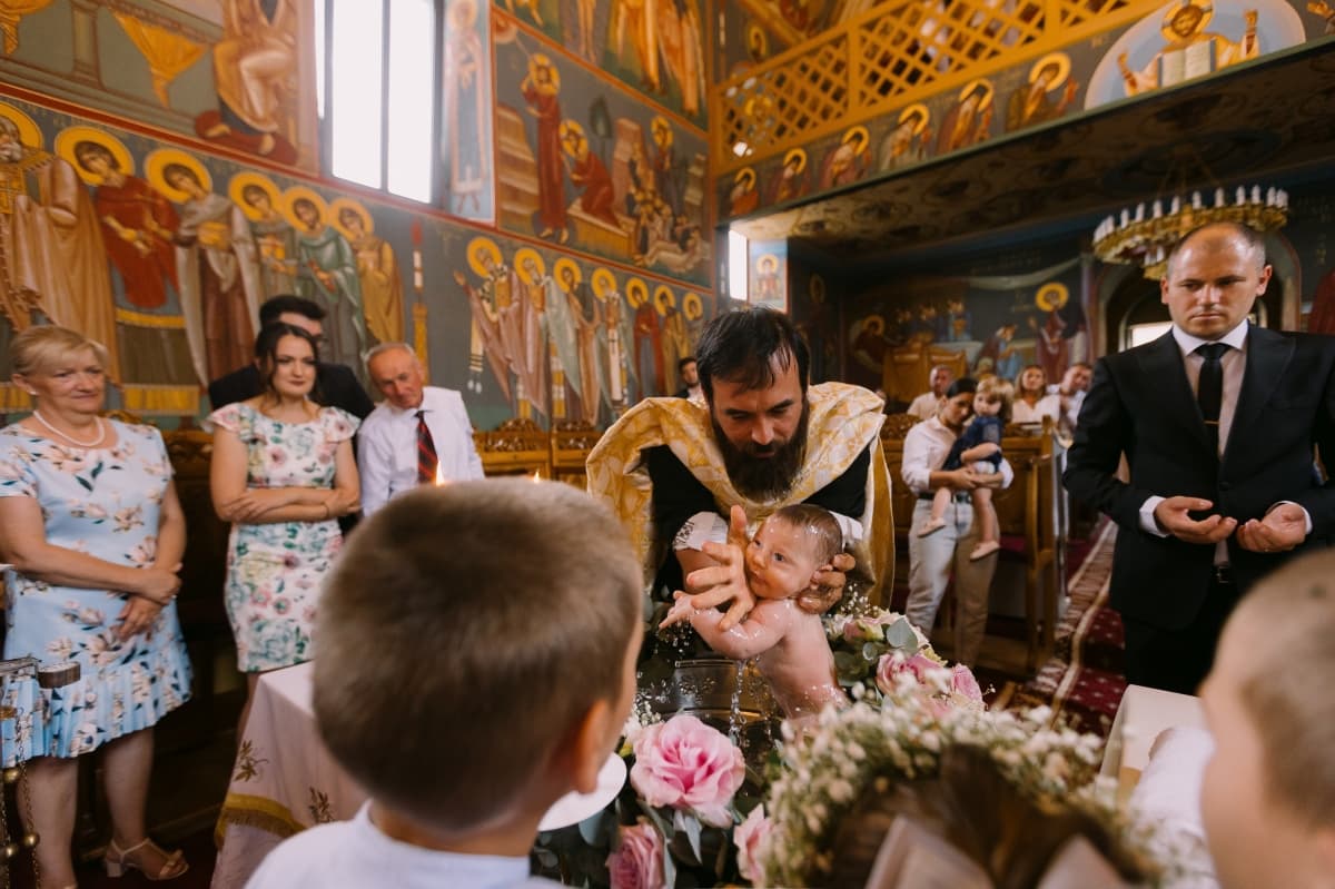 Fotografie de JIVAN Weddings la Biserica Adormirea Maicii Domnului