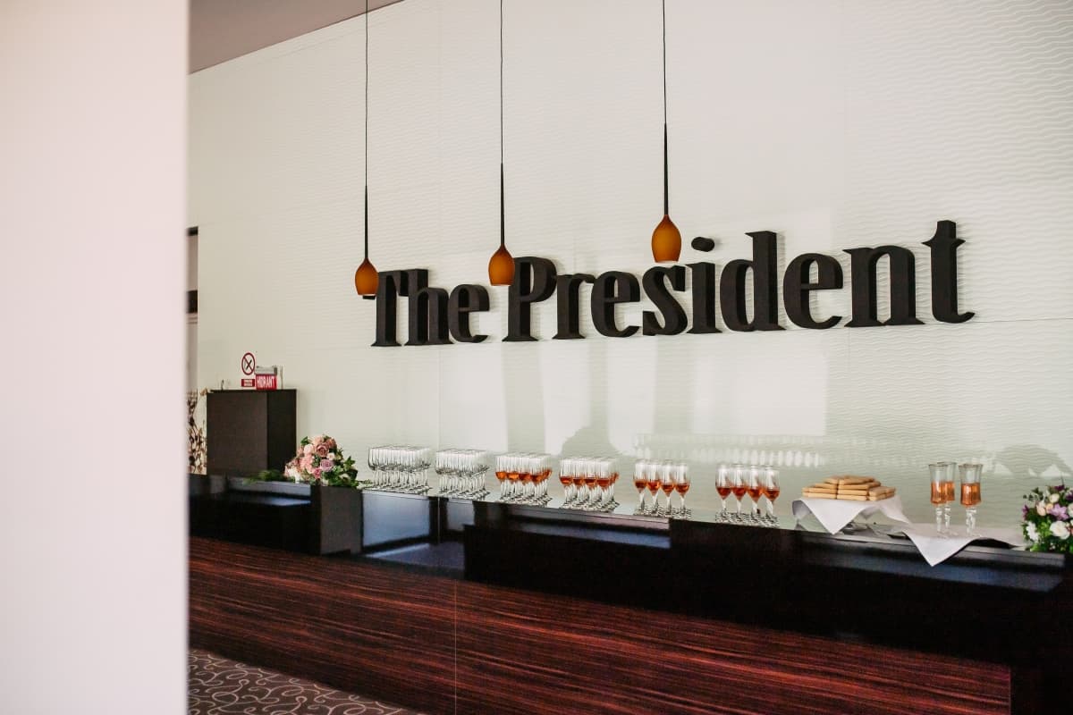 Fotografie de Andrei Chirica - Raian Fine Arts la The President