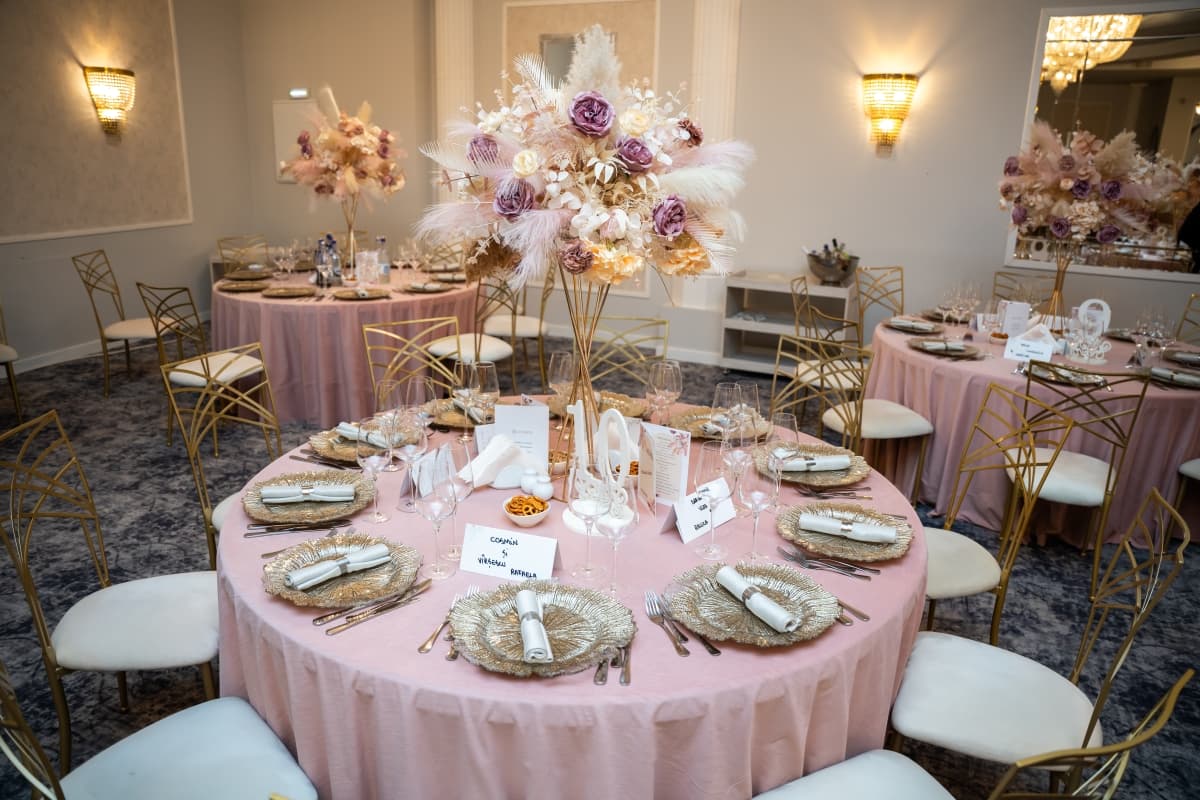 Fotografie de Alex Gabriel la Autentic Events Hall